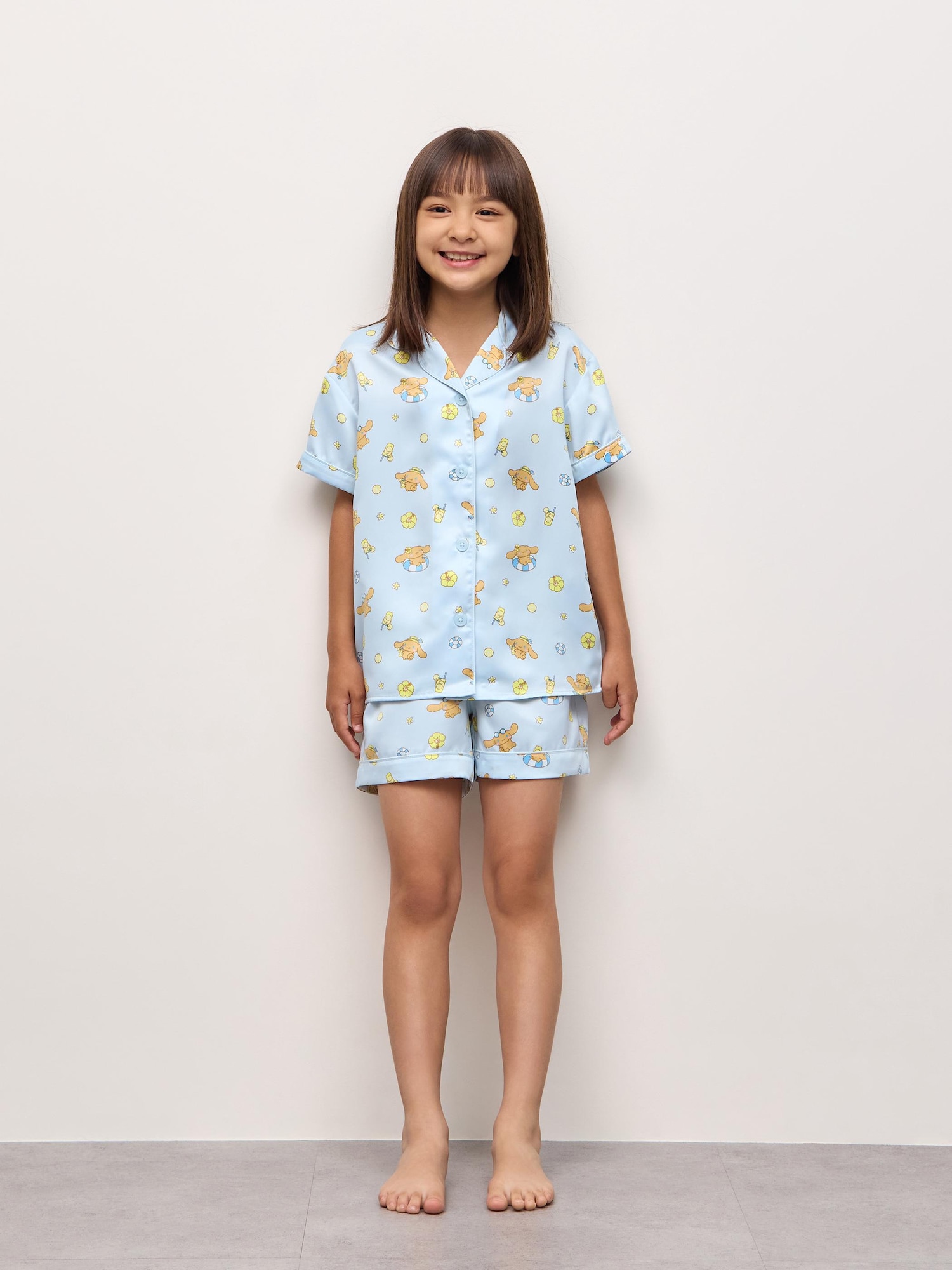 Атласная пижама (короткий рукав и шорты) GIRLS Sanrio characters — GU