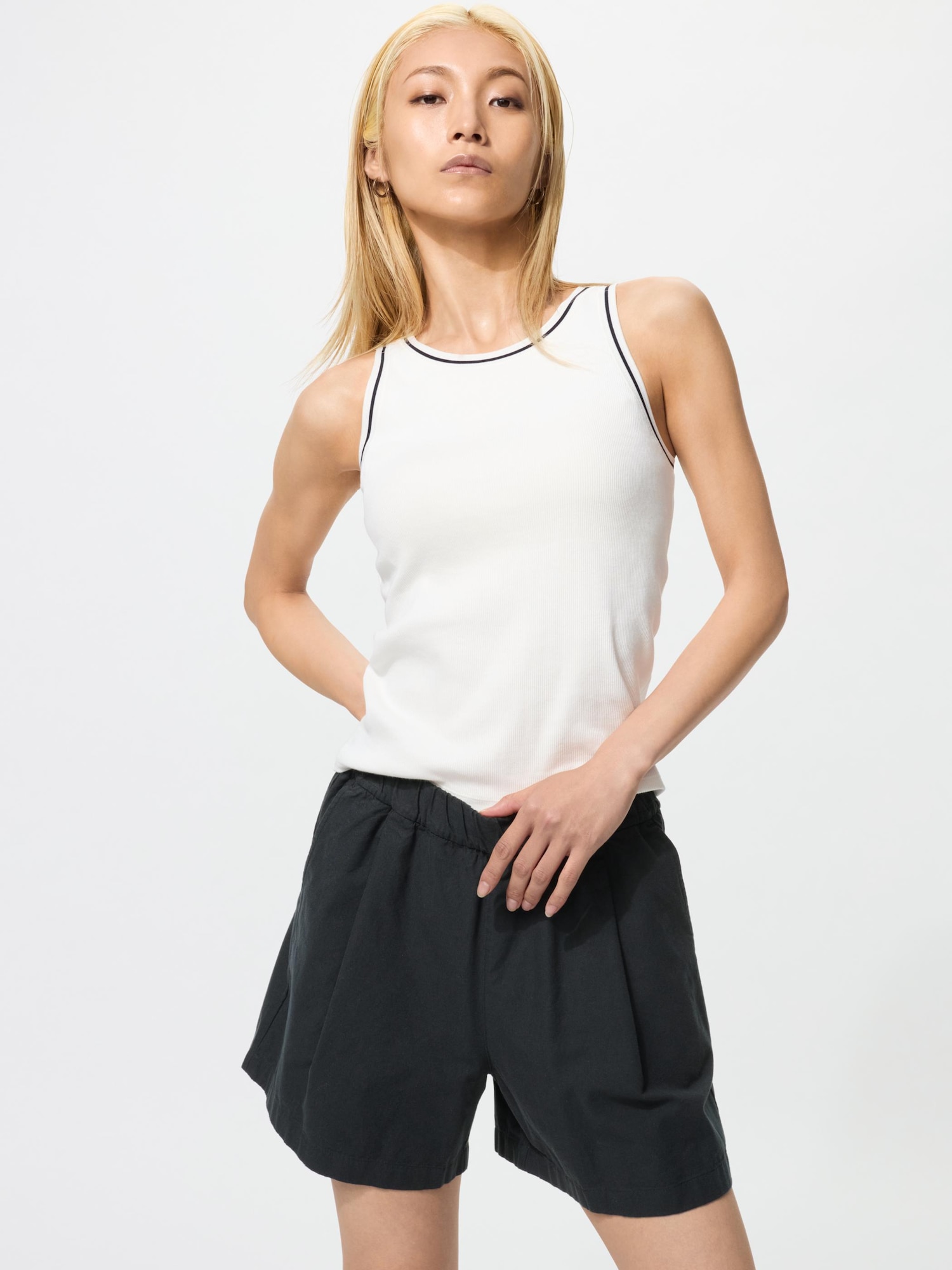 Хлопковые шорты свободного кроя — UNIQLO