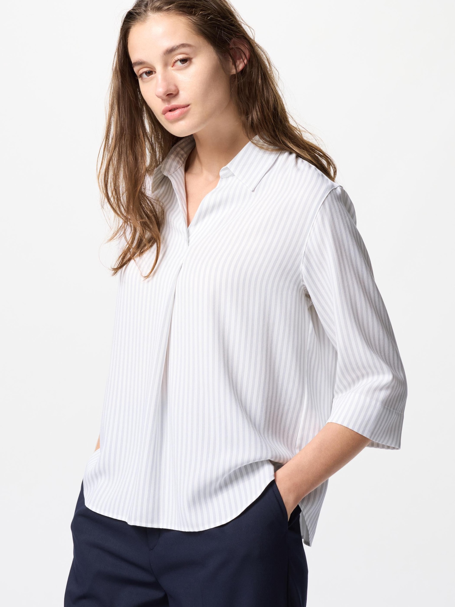 Блузка из вискозы в полоску со скиппер-воротником, рукав 3/4 — UNIQLO