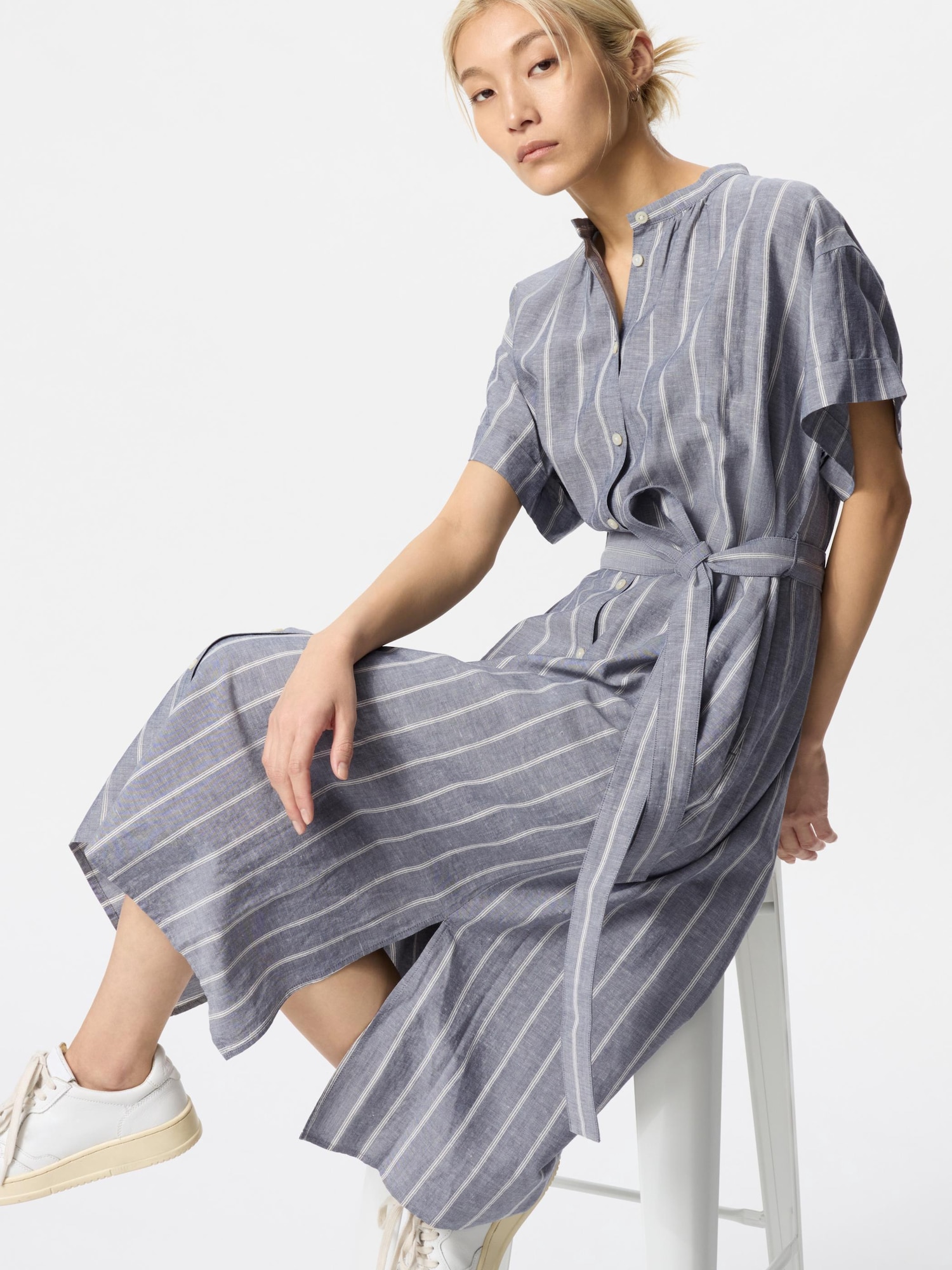 Платье свободного кроя из льняной смеси, короткий рукав — UNIQLO