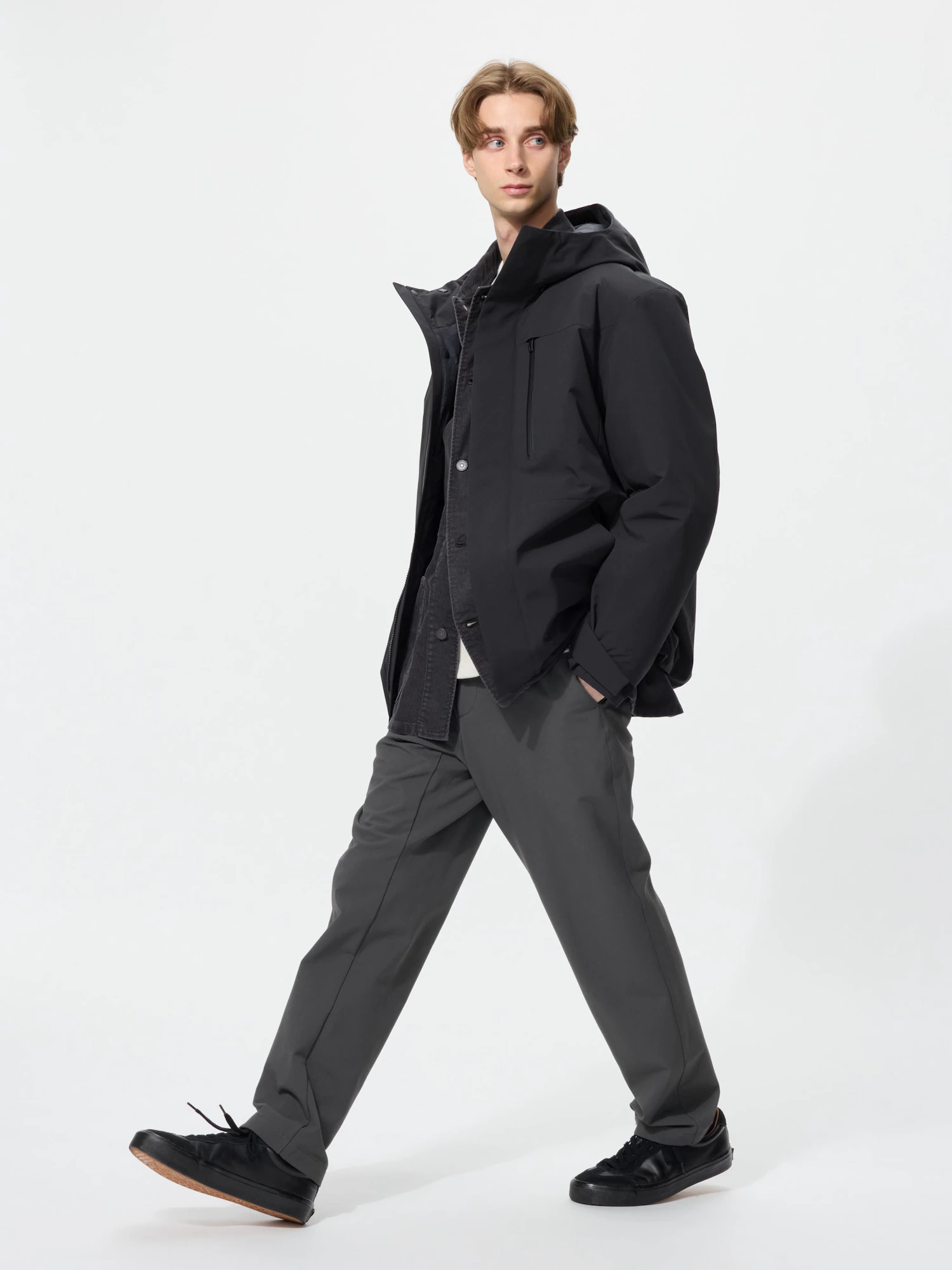 Утепленные эластичные брюки — UNIQLO