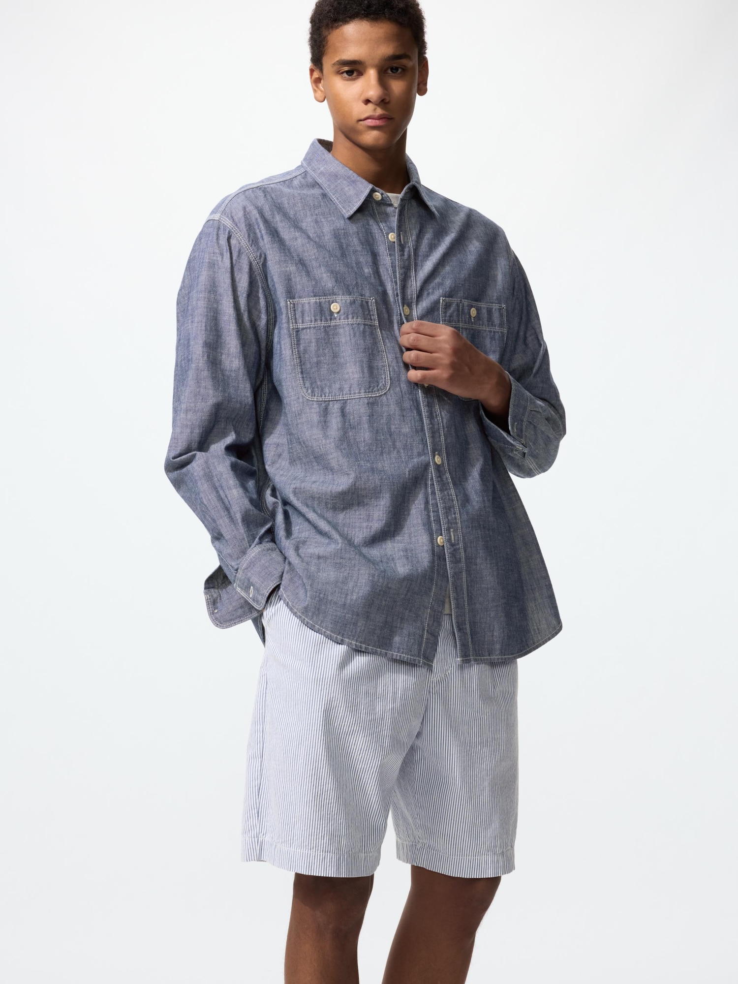 Эластичные шорты из сирсакера — UNIQLO