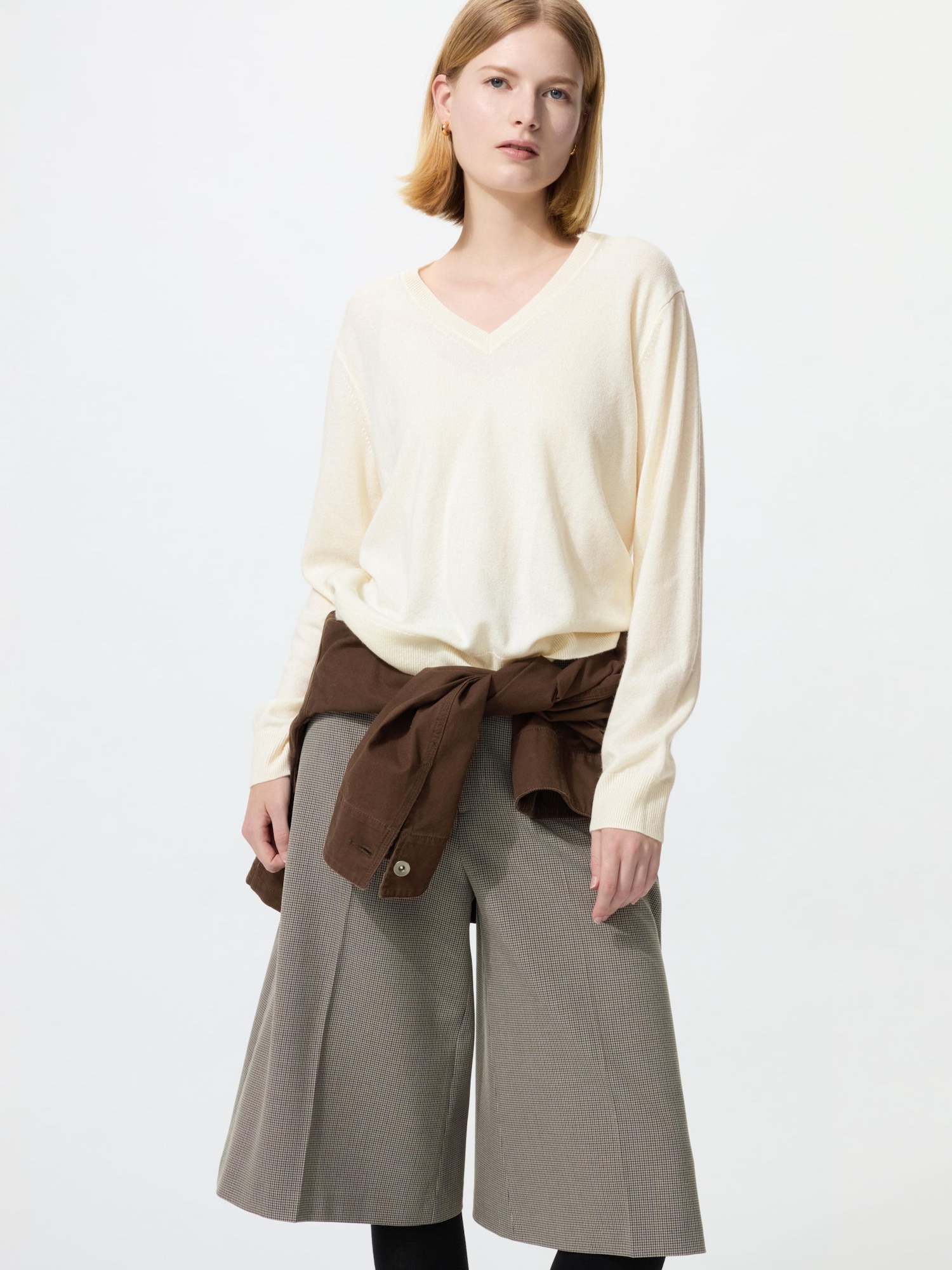 Кашемировый свитер с V-вырезом — UNIQLO