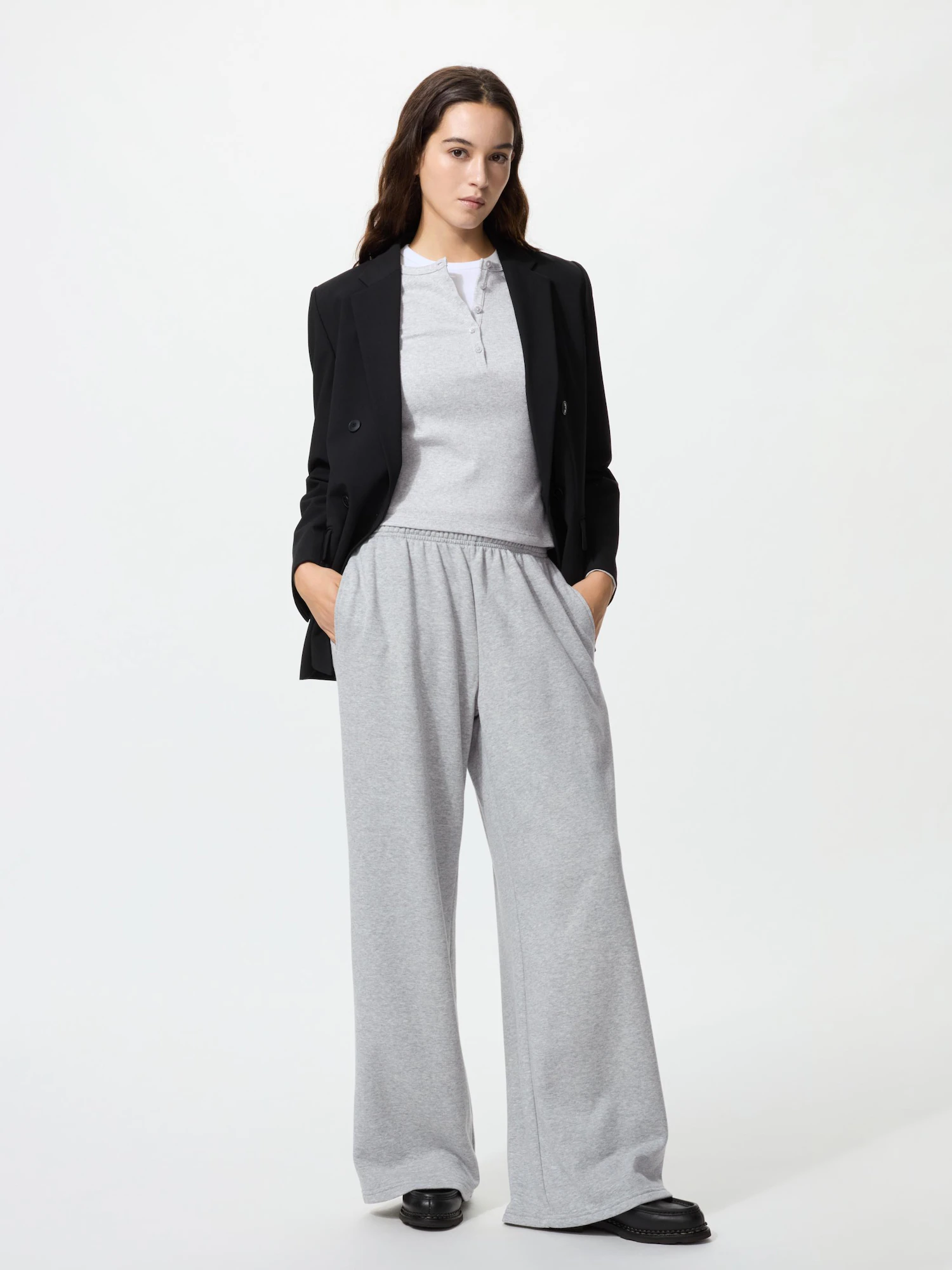 Широкие брюки из свитшотной ткани удлинённые — UNIQLO