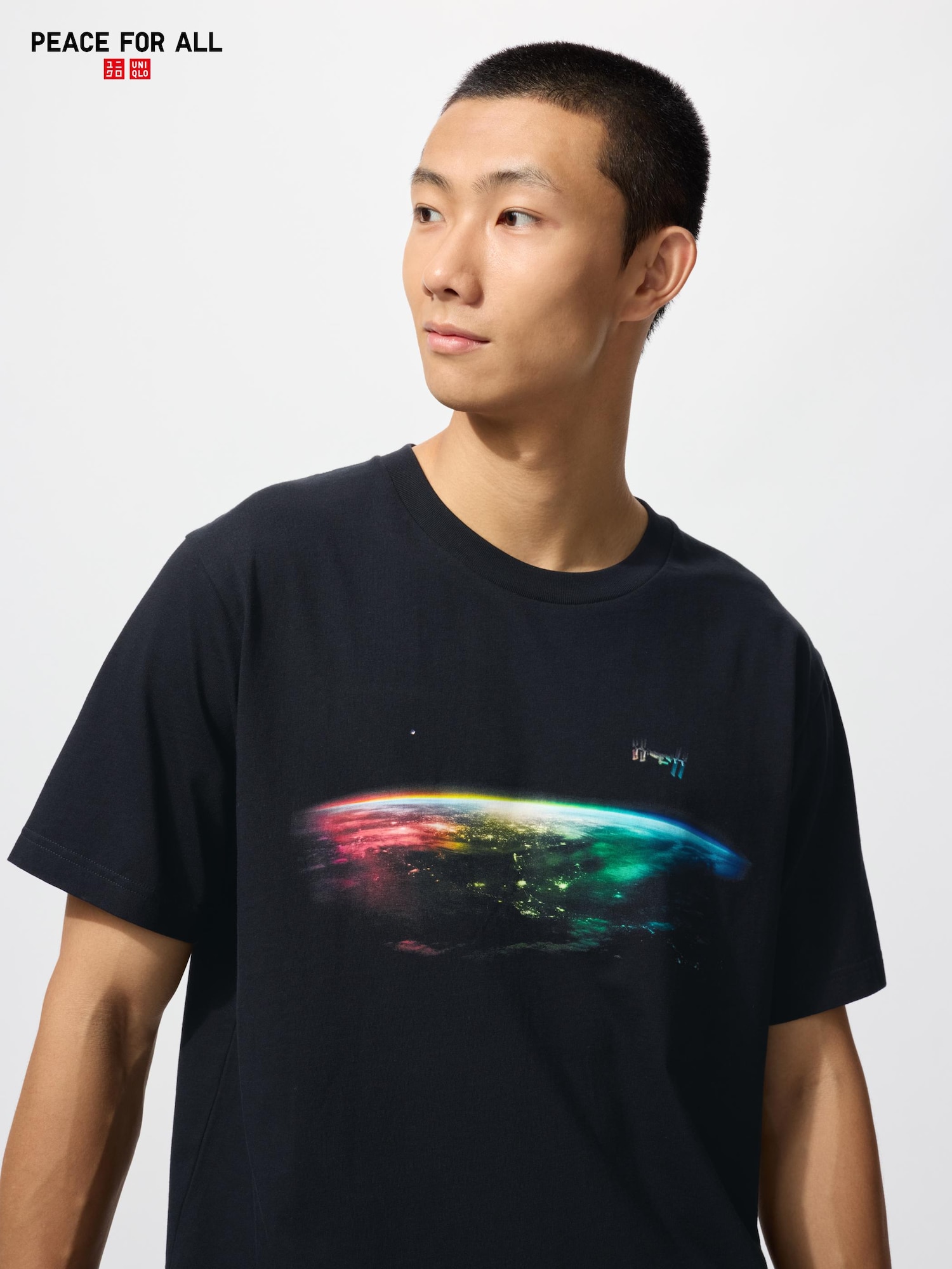 Футболка Peace for All клуб будущего — UNIQLO
