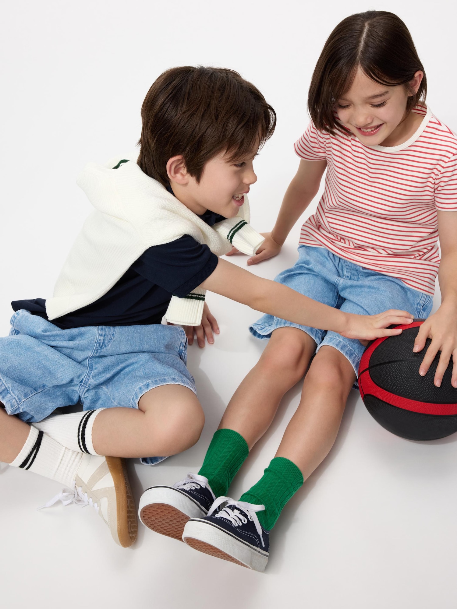 Легкие короткие брюки/джинсы — UNIQLO