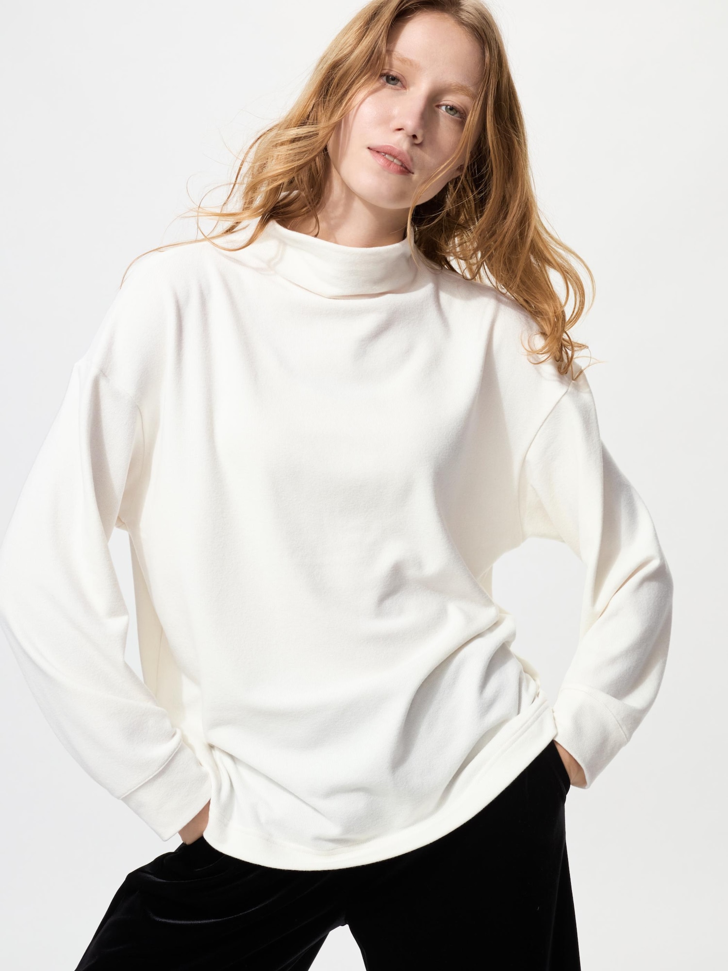 Флисовая трикотажная футболка с воротником-стойкой — UNIQLO