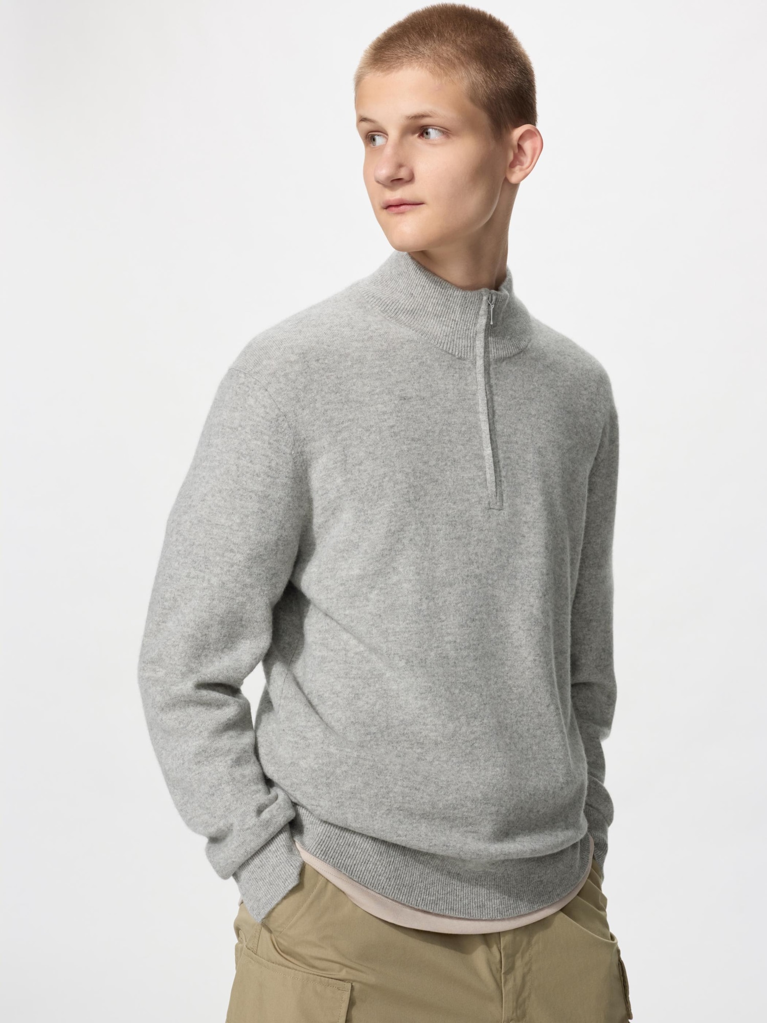 Кашемировый свитер с полумолнией — UNIQLO