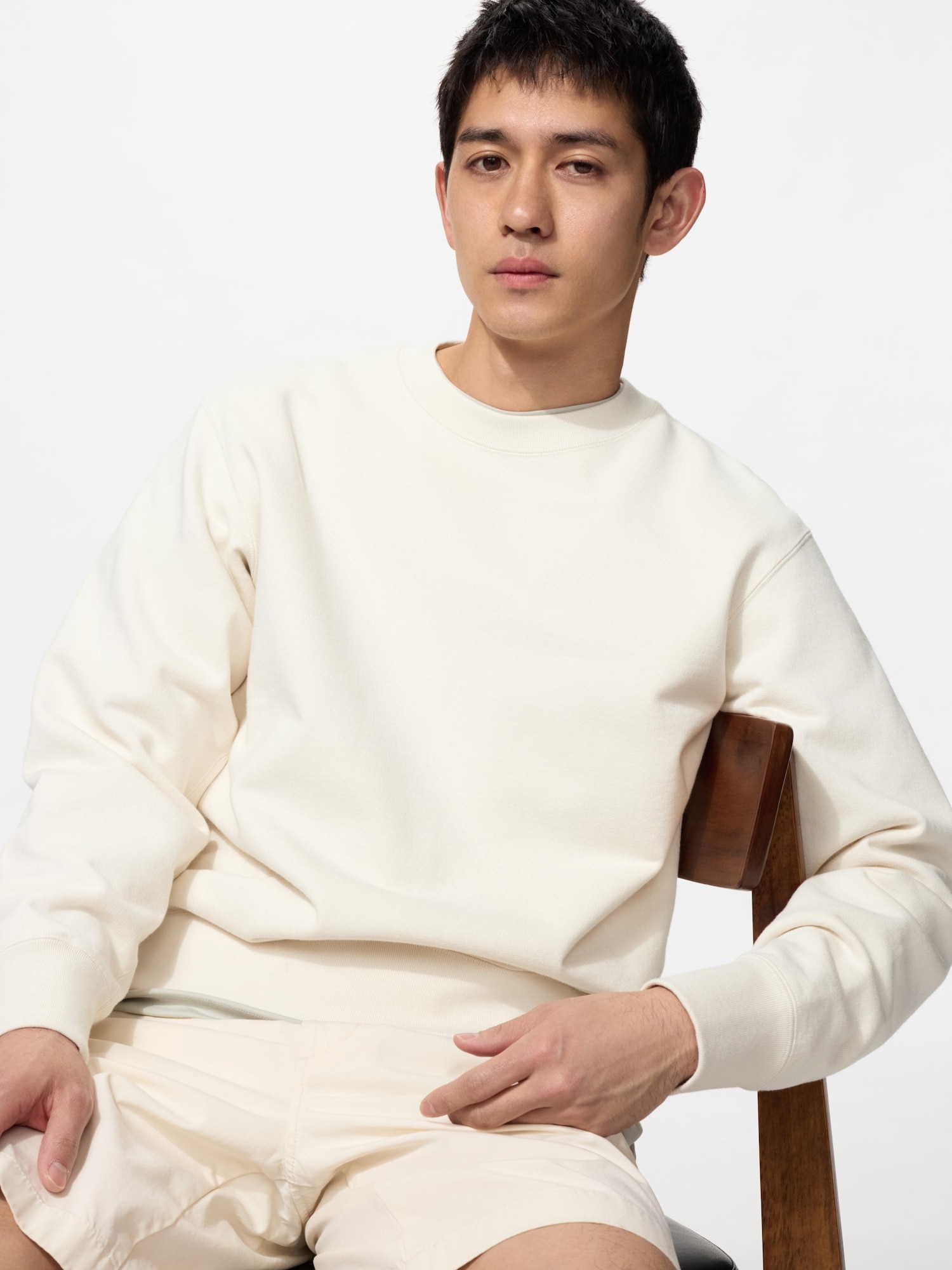 Свитшот — UNIQLO