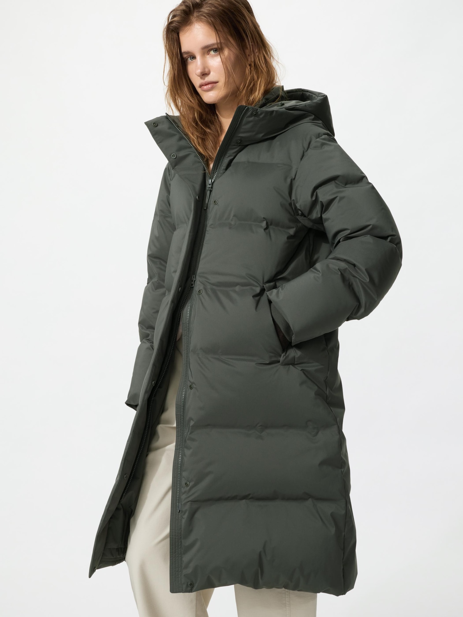 Бесшовный длинный пуховик — UNIQLO