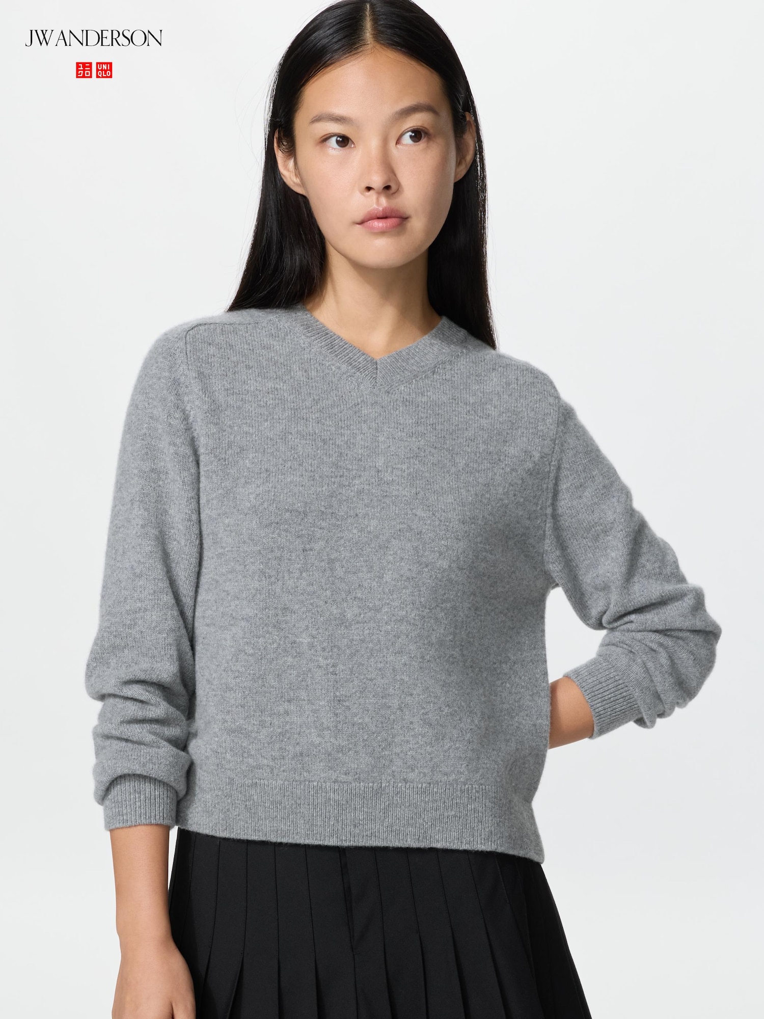 Короткий свитер с V-образным вырезом из шерсти и кашемира — UNIQLO