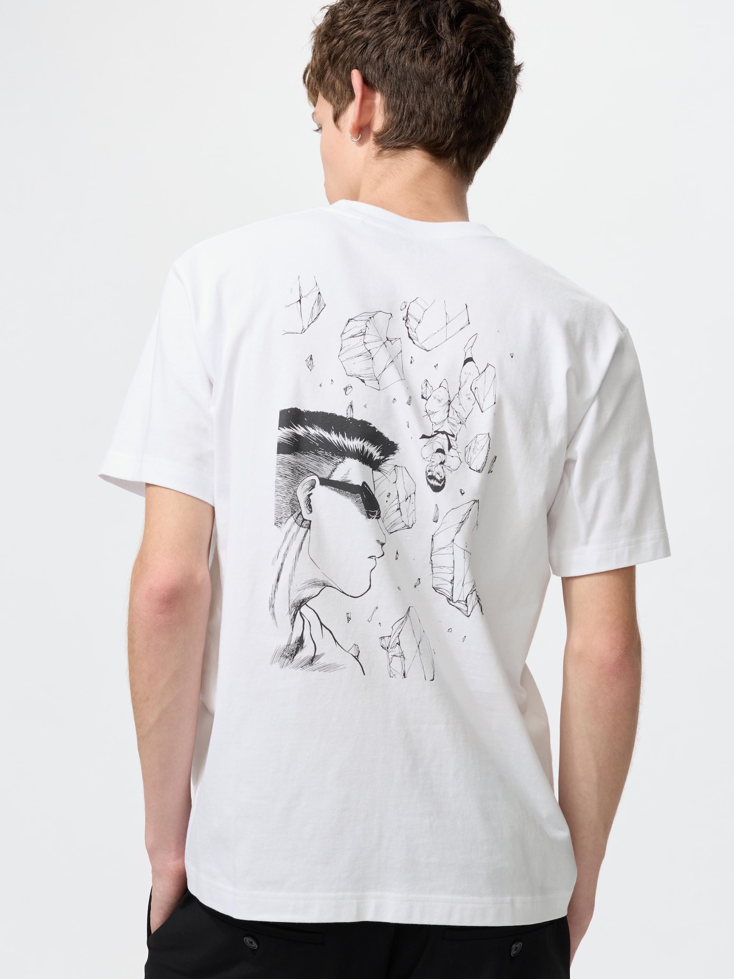 Футболка Привидение — UNIQLO
