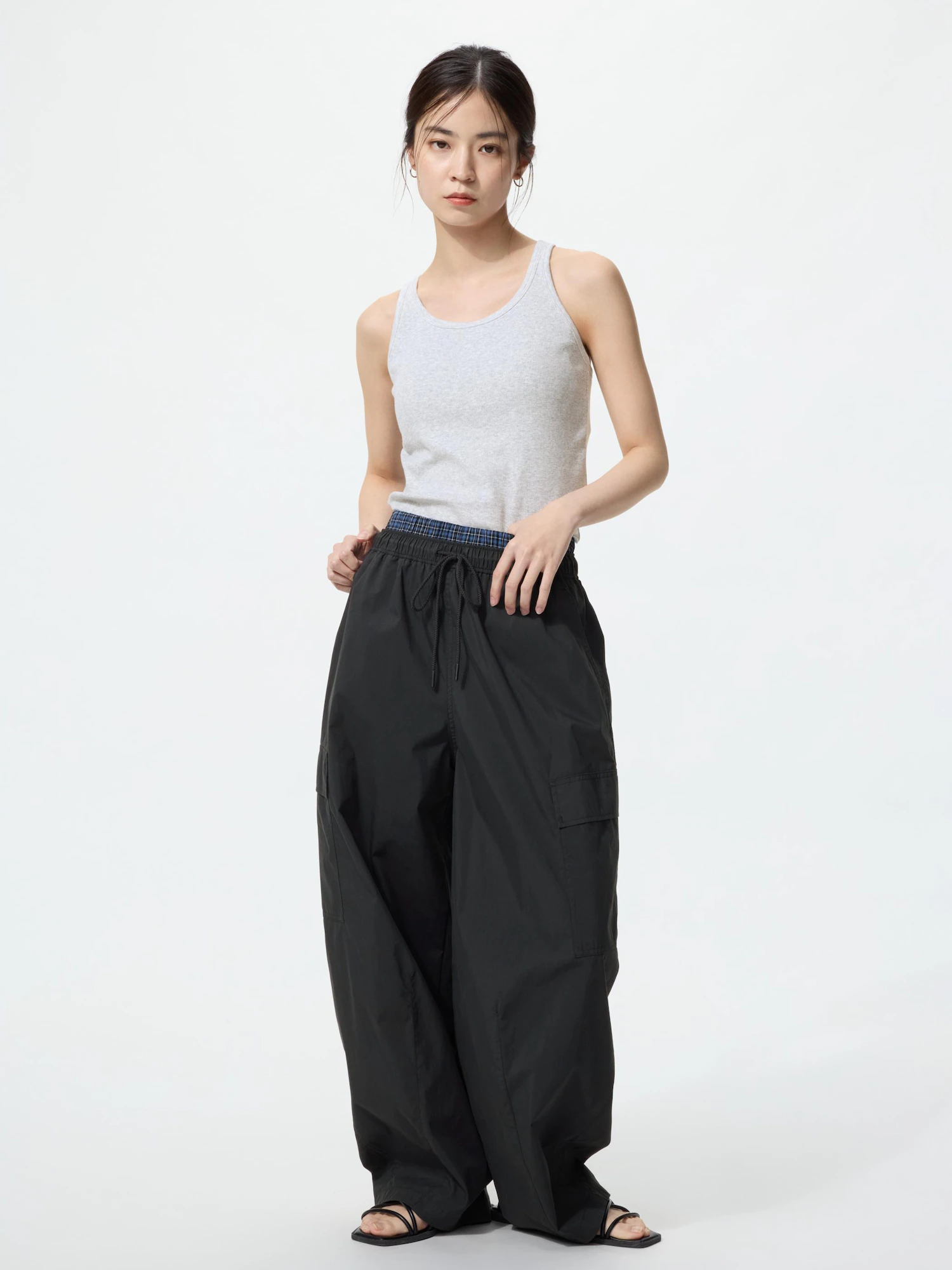 Утилитарные брюки объемного кроя/укороченные — UNIQLO