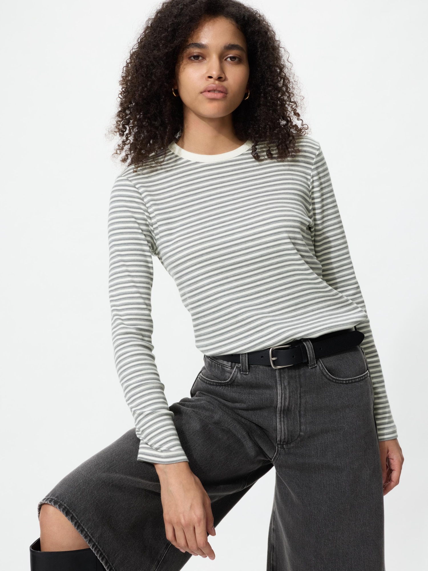 Мягкая рубчатая футболка — UNIQLO