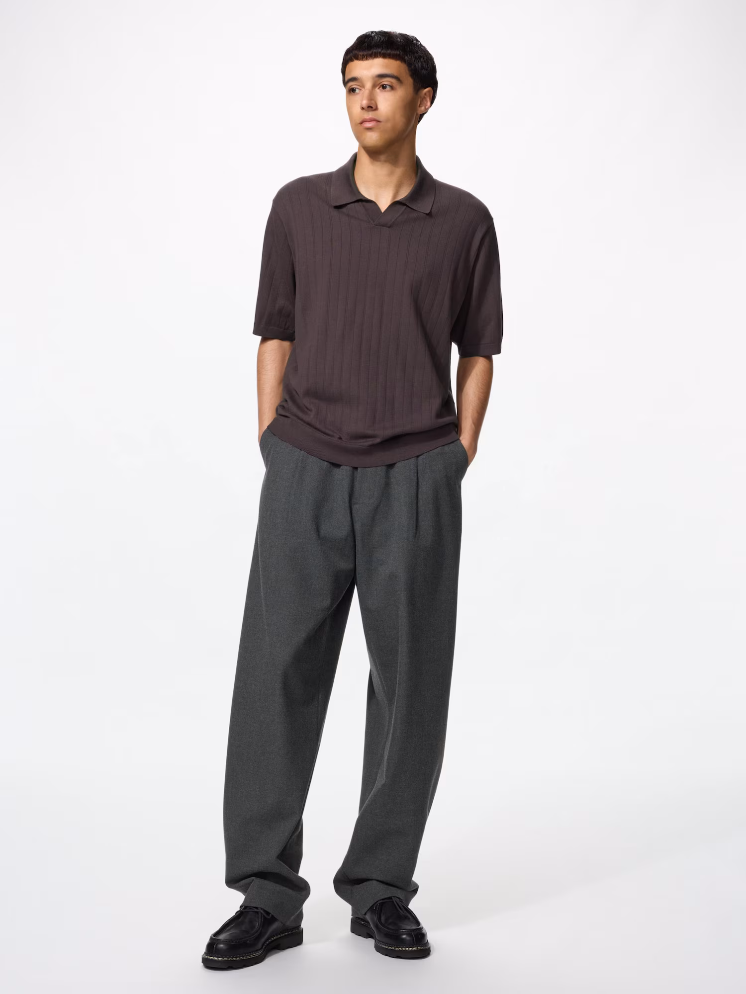 Брюки широкие с защипами длинные — UNIQLO