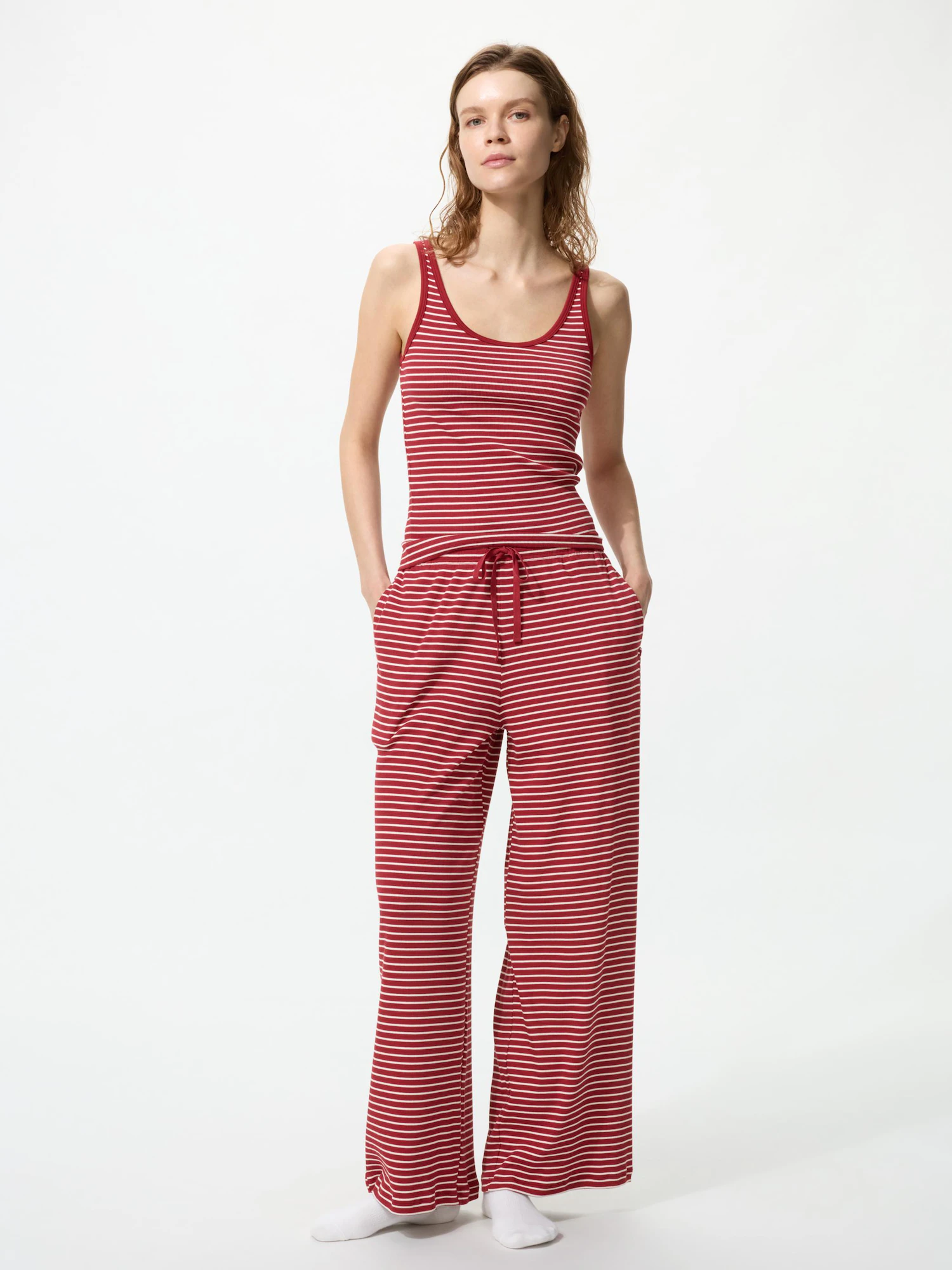 Широкие легкие брюки удлиненные — UNIQLO
