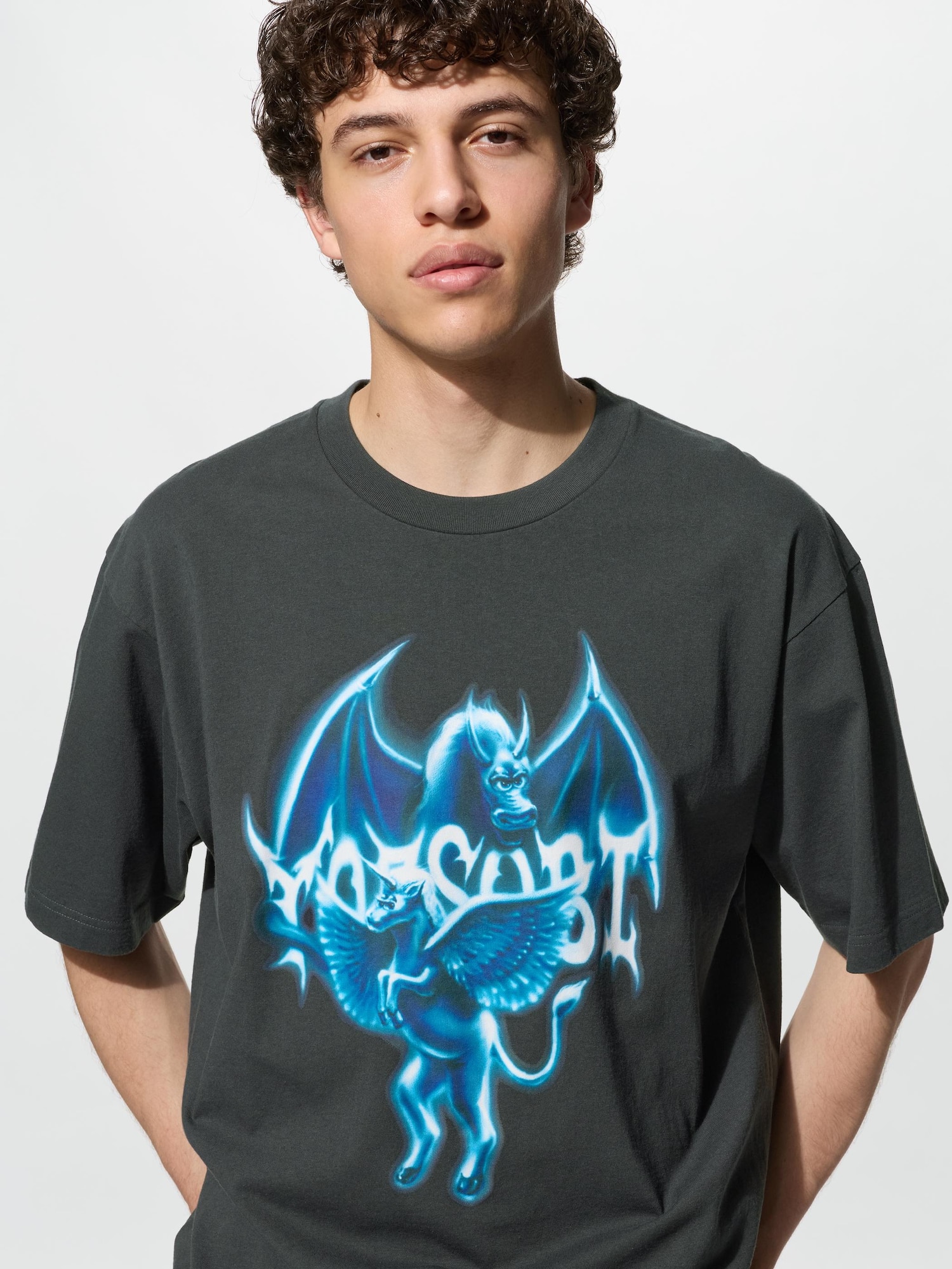 YOASOBI UT/расслабленный крой — UNIQLO